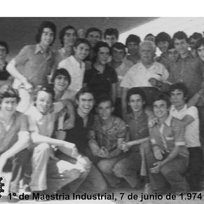 1x_Maestria_1974_con_logo